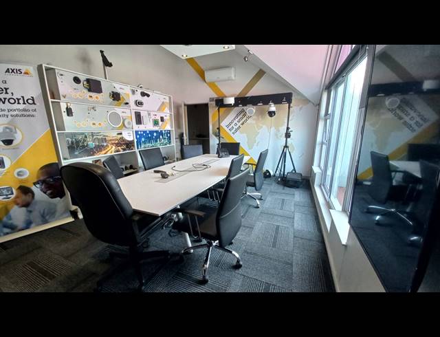 97M² OFFICE TO LET IN CENTURY CITY